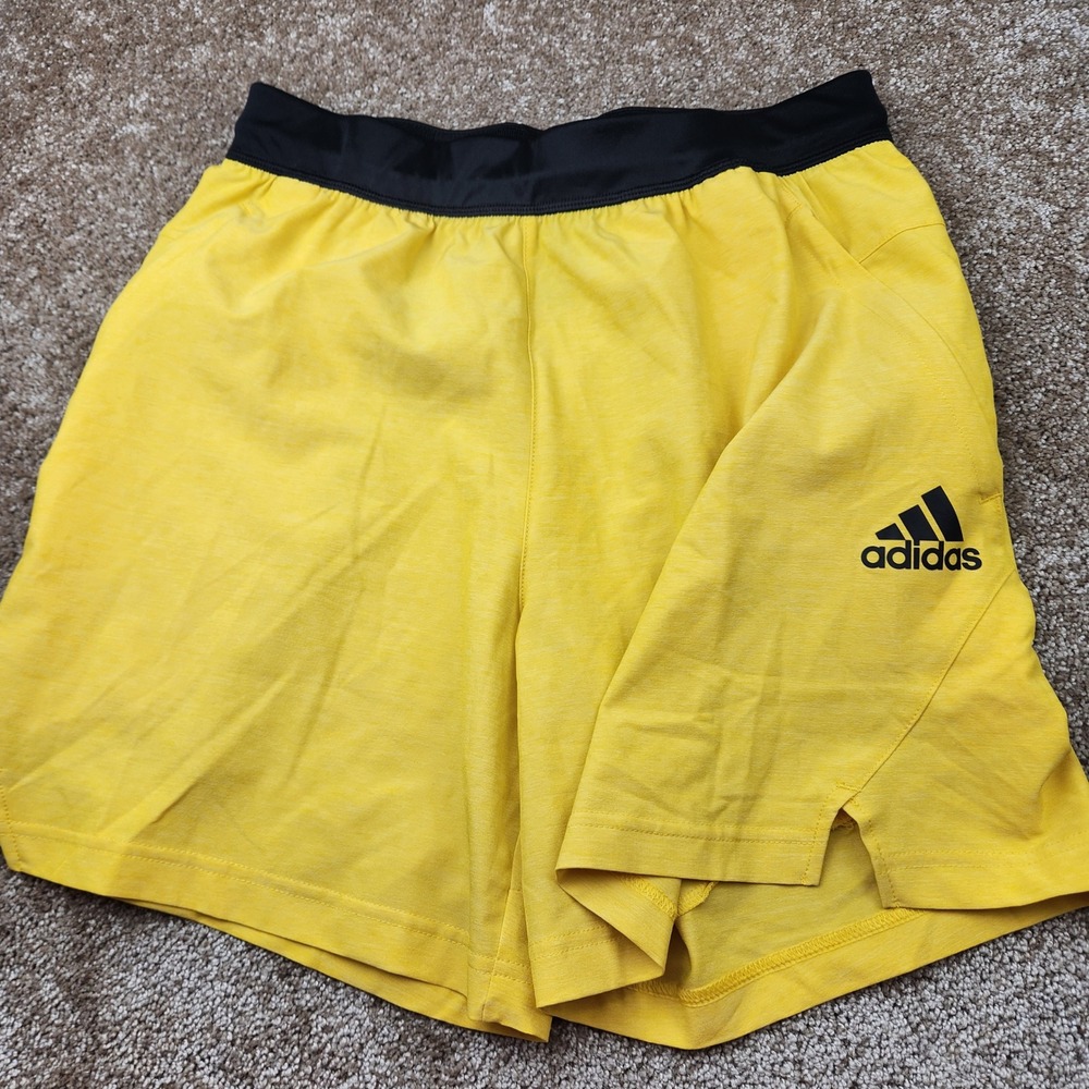 Adidas Mens Aeroready Athletic Running Shorts Yellow Black Size Small 5 Inch